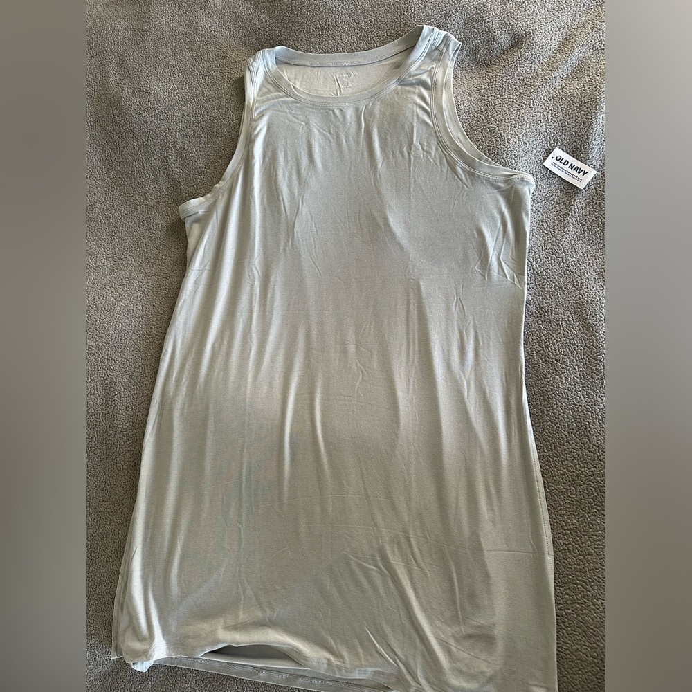 Old navy yoga tunic with high side slits.  New with tags.  Size Large.